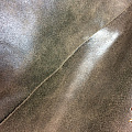 Кожа натуральная КРС светло-коричневого цвета под джинсу 1,2-1,4 мм. Вид на лицевую поверхность.